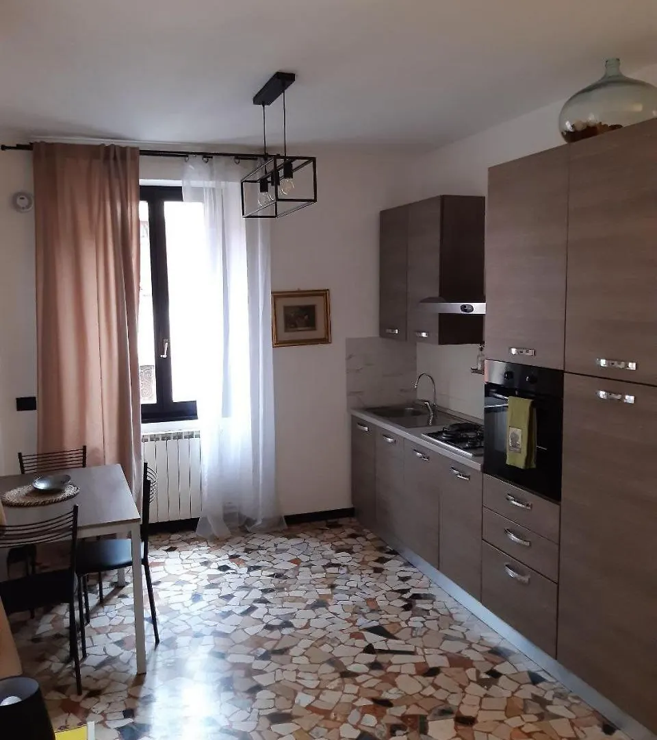 Studio Di Omero Verona 0*,